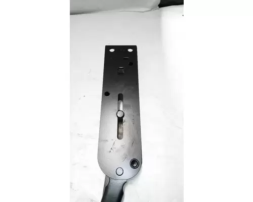 INTERNATIONAL 3000IC Latches and Locks