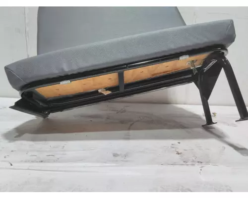 INTERNATIONAL 3000IC Seat, Front