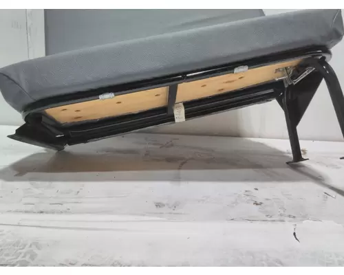 INTERNATIONAL 3000IC Seat, Front