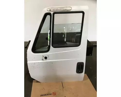 INTERNATIONAL 3200 Door Assembly