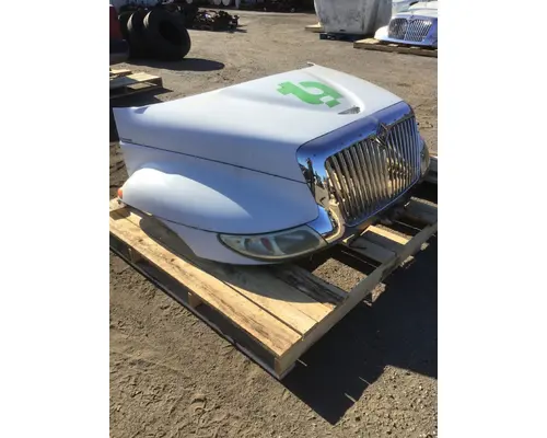 INTERNATIONAL 3200 Hood