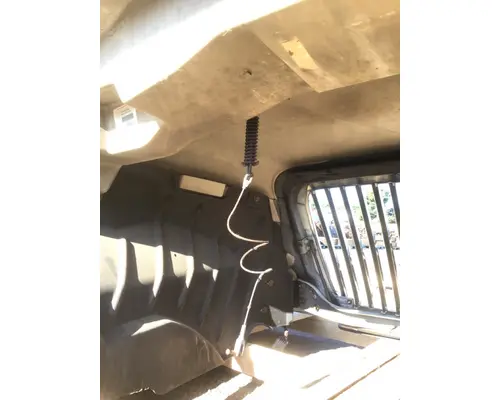 INTERNATIONAL 3200 Hood