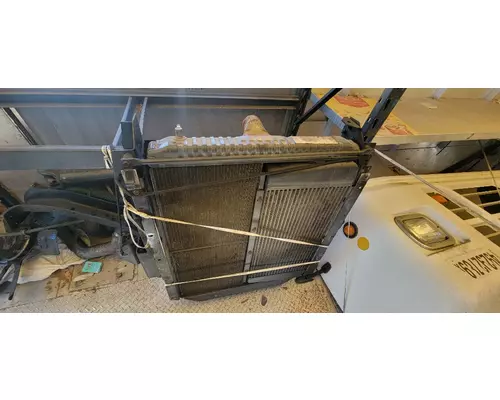 INTERNATIONAL 3400 Radiator