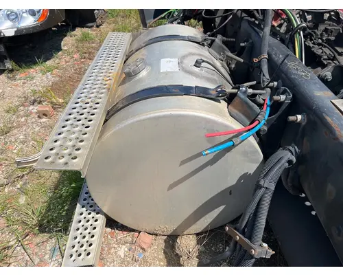 INTERNATIONAL 3510760C95 Fuel Tank