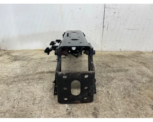INTERNATIONAL 3531895C5 Crossmember