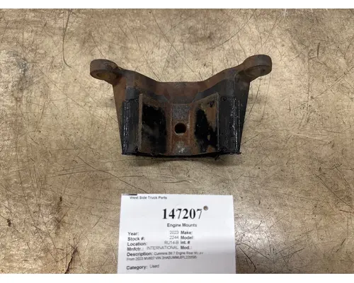 INTERNATIONAL 3549169C92 Engine Mounts