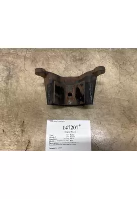 INTERNATIONAL 3549169C92 Engine Mounts