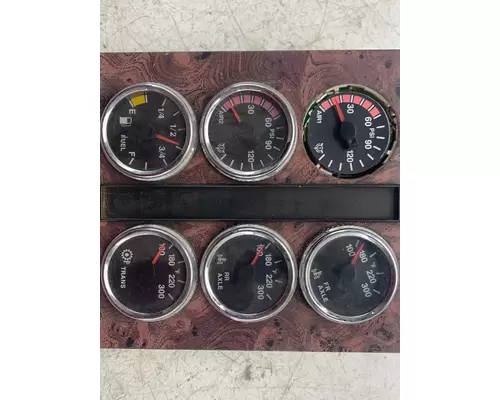 INTERNATIONAL 3553165C91 Instrument Cluster