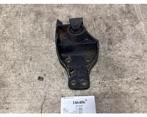INTERNATIONAL 3574674C2 cab mounts