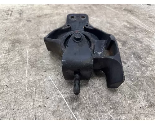 INTERNATIONAL 3574674C2 cab mounts