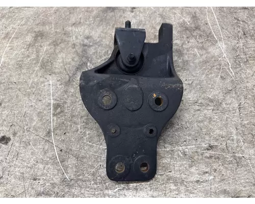 INTERNATIONAL 3574674C2 cab mounts