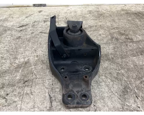 INTERNATIONAL 3574674C2 cab mounts