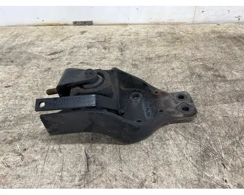 INTERNATIONAL 3574674C2 cab mounts