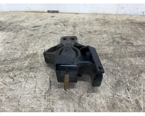 INTERNATIONAL 3574674C2 cab mounts