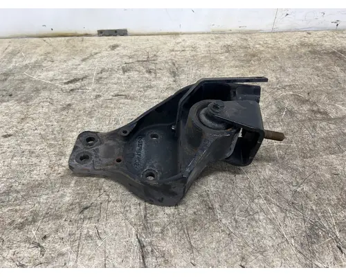 INTERNATIONAL 3574674C2 cab mounts