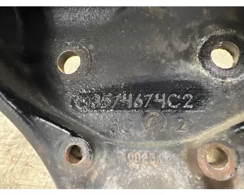 INTERNATIONAL 3574674C2 cab mounts