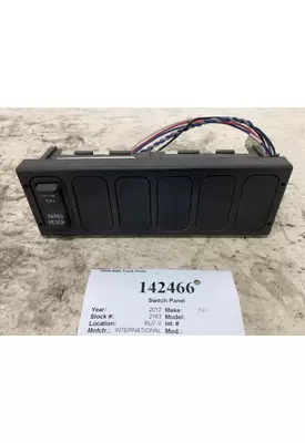 INTERNATIONAL 3575432C4 Switch Panel