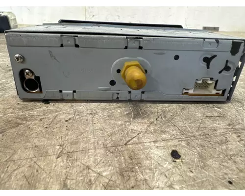 INTERNATIONAL 3580234C1 Radio