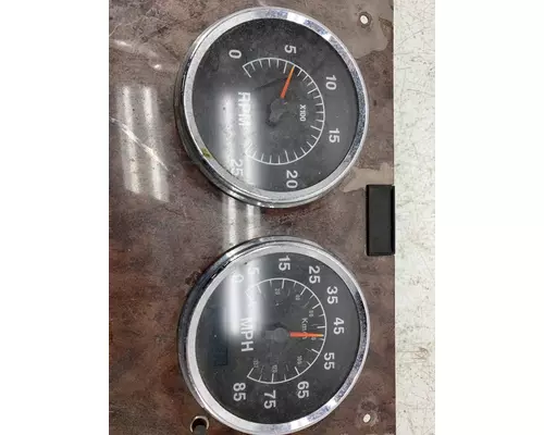 INTERNATIONAL 3592577C91 Instrument Cluster