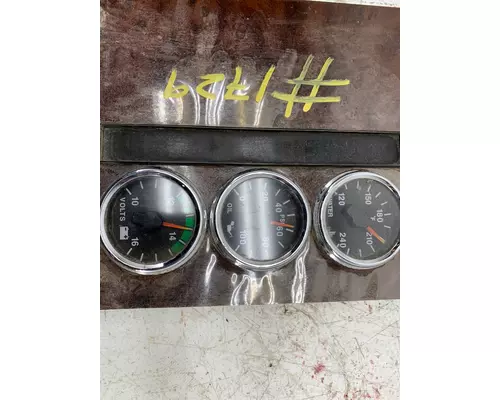 INTERNATIONAL 3592615C91 Instrument Cluster