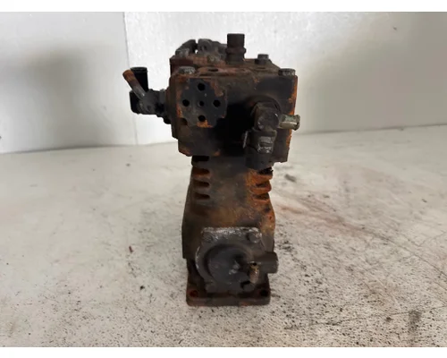 INTERNATIONAL 3605399C90 Air Compressor