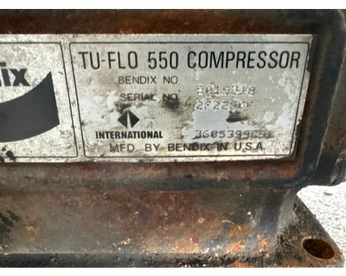 INTERNATIONAL 3605399C90 Air Compressor
