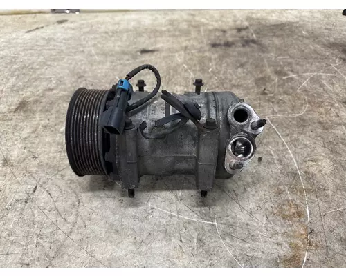 INTERNATIONAL 3611894C1 Air Conditioner Compressor