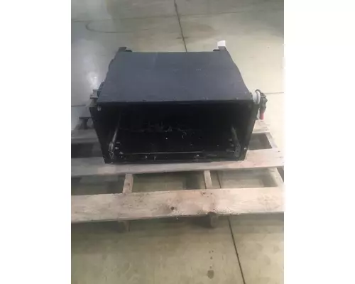 INTERNATIONAL 3800 Battery Box