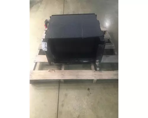 INTERNATIONAL 3800 Battery Box