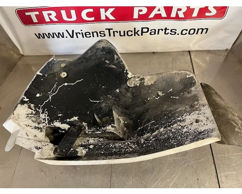 INTERNATIONAL 3800 Fender Extension