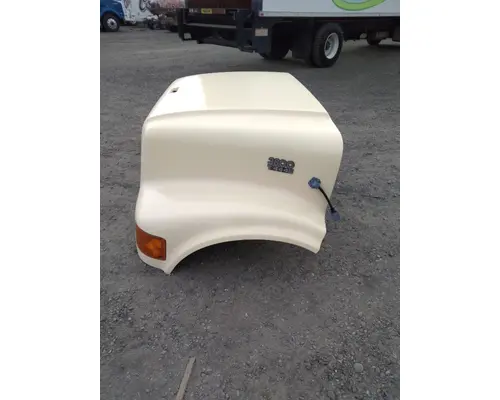 INTERNATIONAL 3800 HOOD