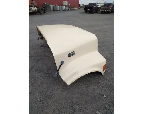 INTERNATIONAL 3800 HOOD