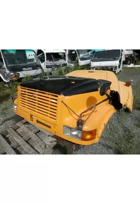 INTERNATIONAL 3800 Hood