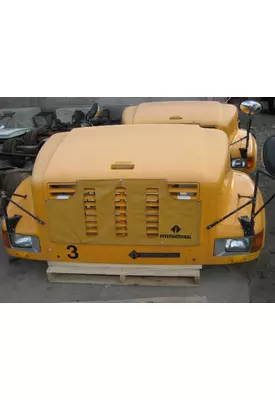 INTERNATIONAL 3800 Hood