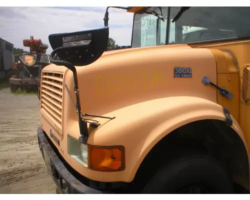 INTERNATIONAL 3800 Hood