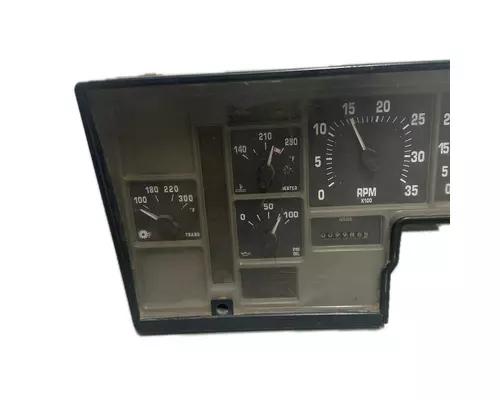 INTERNATIONAL 3800 Instrument Cluster