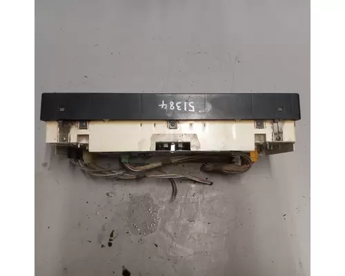 INTERNATIONAL 3800 Instrument Cluster