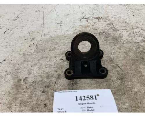 INTERNATIONAL 3824527C1 Engine Mounts