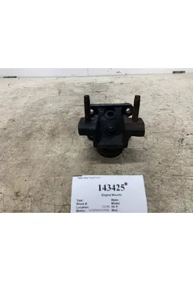 INTERNATIONAL 3824527C1 Engine Mounts