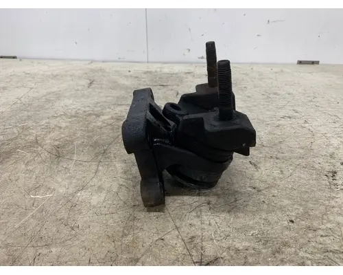 INTERNATIONAL 3824527C1 Engine Mounts