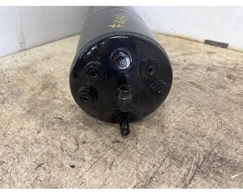INTERNATIONAL 3829915C1 Air Tank