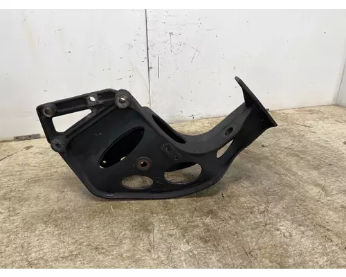 INTERNATIONAL 3843482C4 Frame Horn