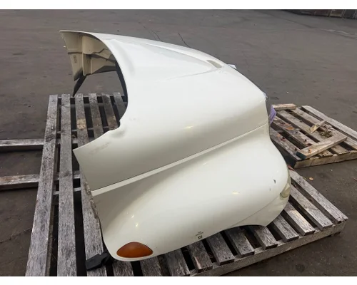 INTERNATIONAL 4000 SERIES Hood