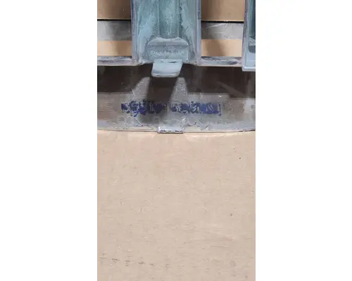 INTERNATIONAL 4000 Grille