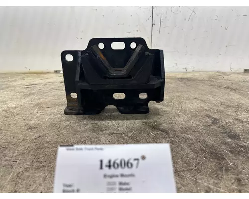 INTERNATIONAL 4004192C3 Engine Mounts