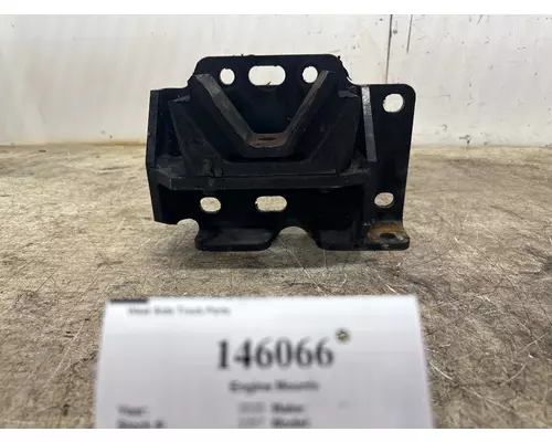 INTERNATIONAL 4004193C3 Engine Mounts