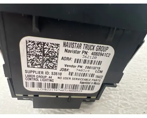 INTERNATIONAL 4080941C2 Headlight switch