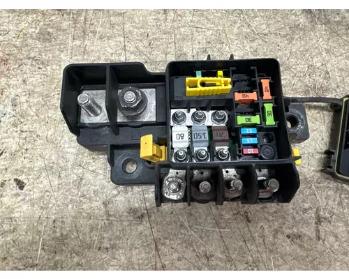 INTERNATIONAL 4109867F91 Fuse Box