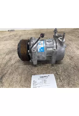INTERNATIONAL 4158138C1 Air Conditioner Compressor