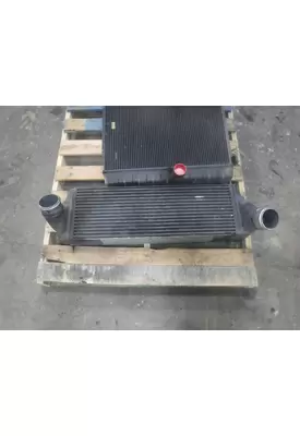 INTERNATIONAL 4200 / 4300 / 4400 Charge Air Cooler (ATAAC)